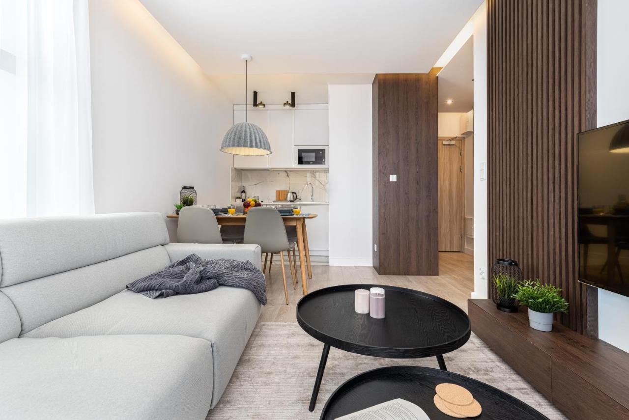 Househost Apartment: Miodowa 42/30 Street Красков Екстериор снимка